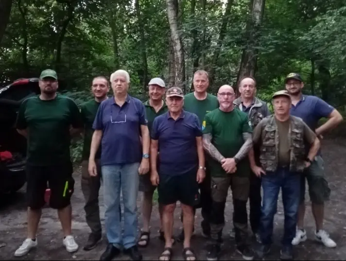 Gruppenfoto der Teilnehmer beider Angelvereine